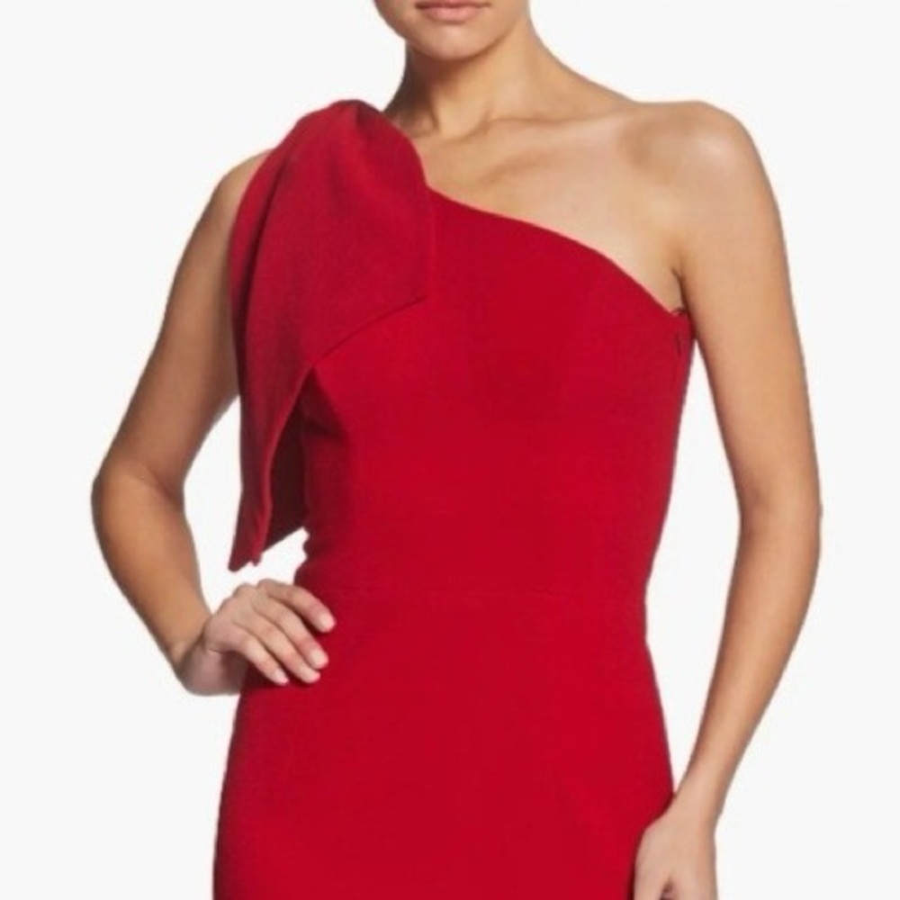 Elegant Red One-Shoulder Dress